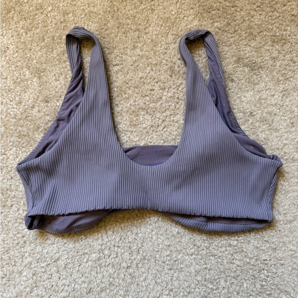 Pepper Luxe Ribbed Purple Sports Bra and Leggings Set - Picture 3 of 8